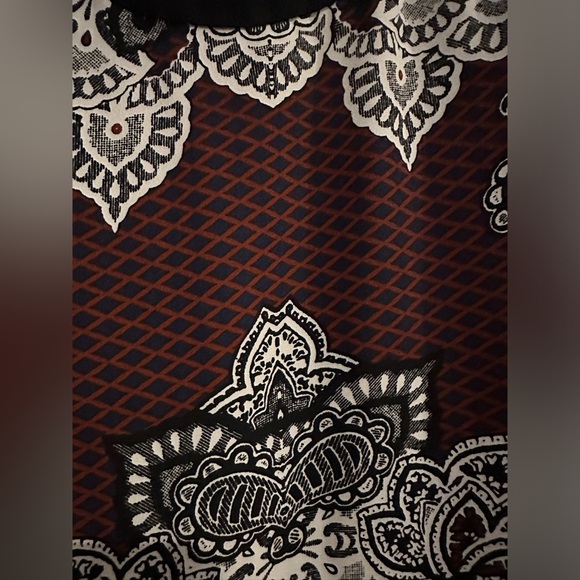 Express Racerback Exposed Zipper Tank - Picture 3 of 3